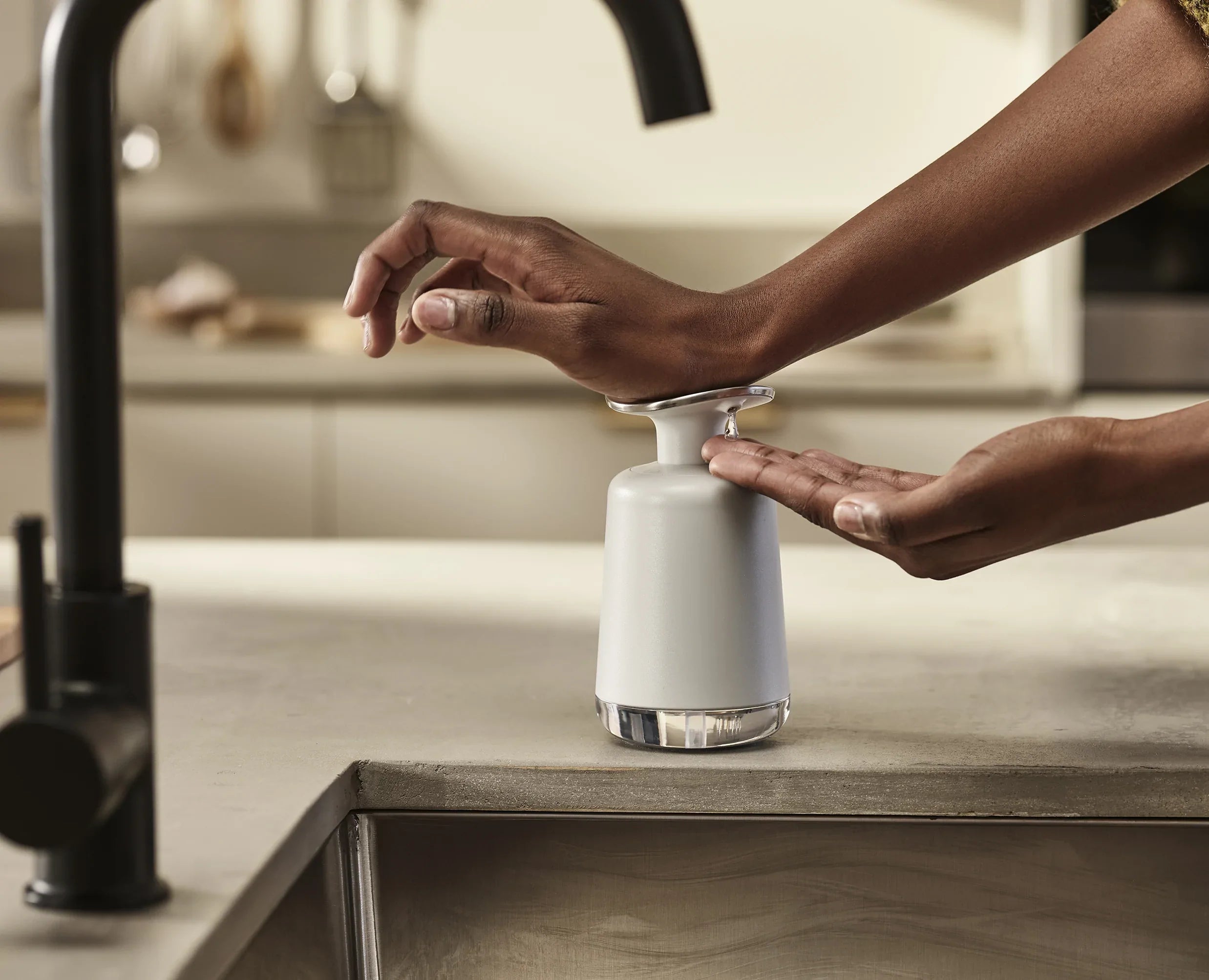 Presto™ Hygienic Soap Dispenser - 851650 - Image 3