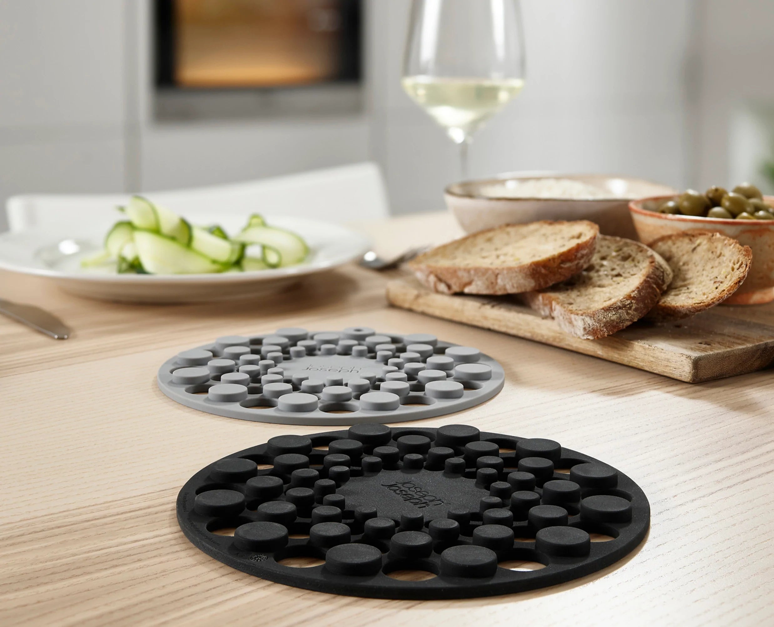 Spot-On™ Set of 2 Silicone Trivets - Image 5